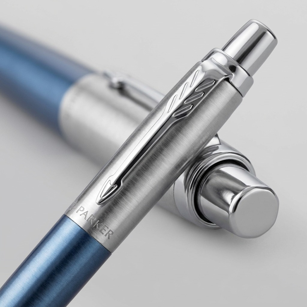 Parker Jotter – Stylo-bille bleu Waterloo — gros plan sur les détails, réf. 1953245