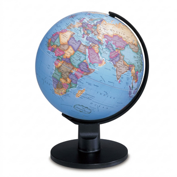 Replogle Trekker – Globe de bureau 6 po bleu FR — Présentation dans un décor de bureau ou de maison
