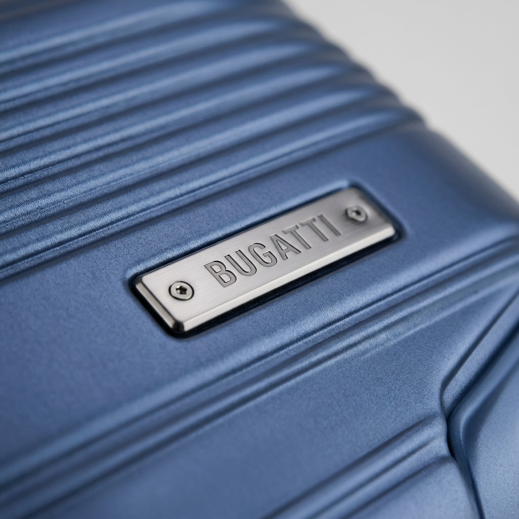 Gros plan sur un détail de Bugatti Nashville – Valise rigide moyenne 24 po, bleu marine – photo 7