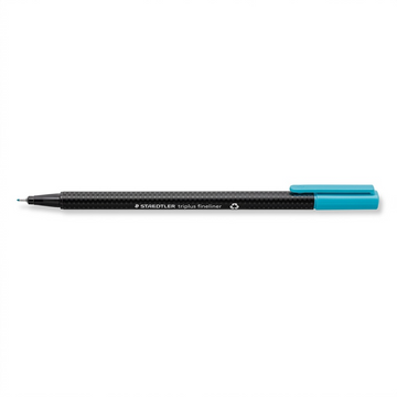 STAEDTLER triplus fineliner – Fineliner bleu clair 0,3 mm, réf. 334-34-A7 — vue sur fond clair
