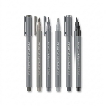 STAEDTLER Pigment Arts Soft Brush – Lot de 6 teintes grises, réf. 372-C6-10-35 — vue sur fond clair