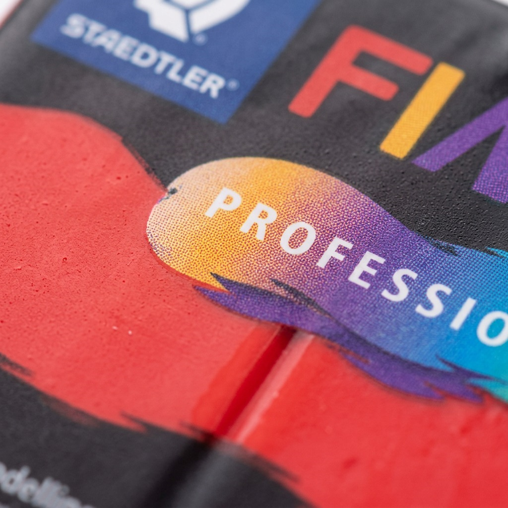 FIMO Professional – Pâte rouge pur 57 g, réf. 8040-200 — vue de détail