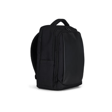 Vue de trois quarts du sac à dos noir Bugatti Adrian pour ordinateur portable 15,6 po