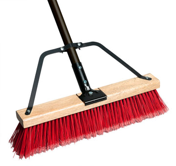 M2 PB-800-RB18 – balai-poussoir Ryno médium 18 po rouge et noir